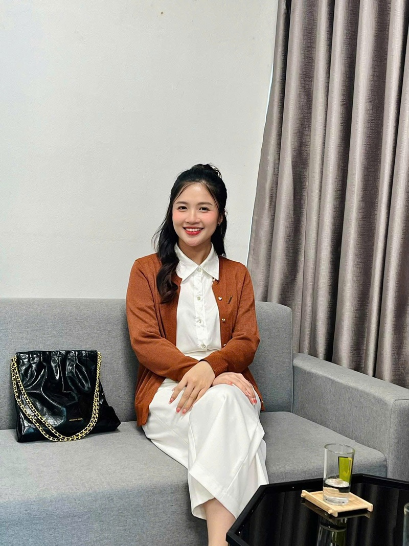 Hai mắt không đều nhau