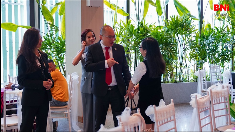 Mắt cận 3 độ là bao nhiêu trên 10