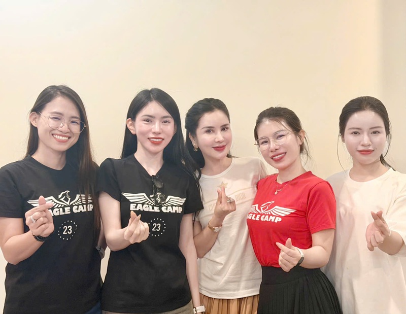 Bị loạn thị có nên đeo kính không