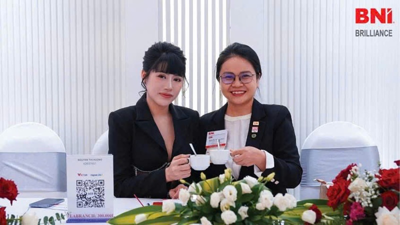 Mắt kính BUTITAN