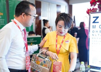 Tầm nhìn của người cận 1 độ