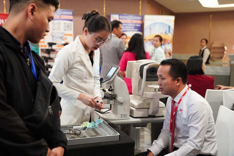 Mắt lão thị là gì