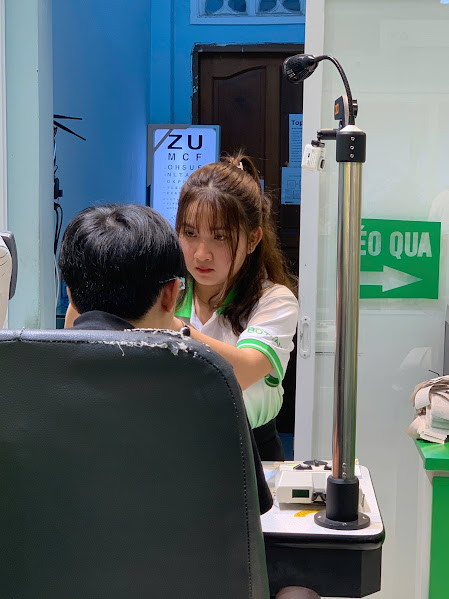 Kính mắt bv Điện Biên Phủ