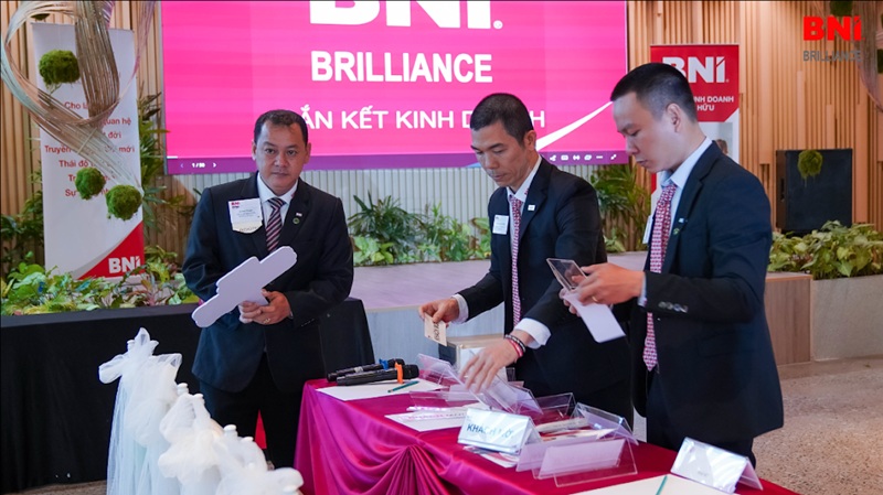 Nguyên nhân giật mí mắt