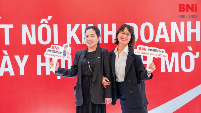Triệu chứng bị cận
