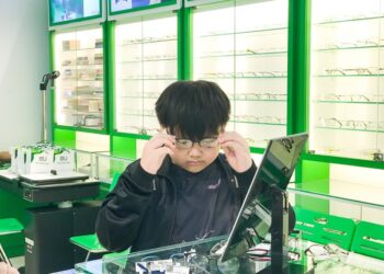 Nhược thị bẩm sinh có chữa được không