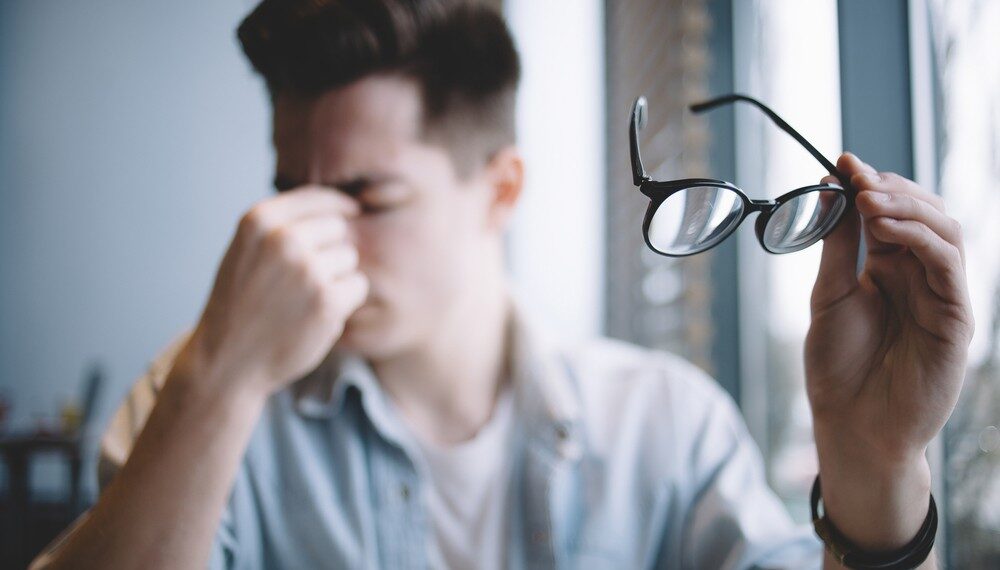 Bác sĩ mắt giải đáp loạn thị khác gì cận thị cực kỳ dễ hiểu