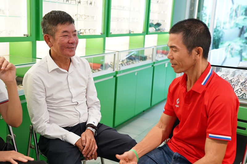 Mắt lồi do cận thị