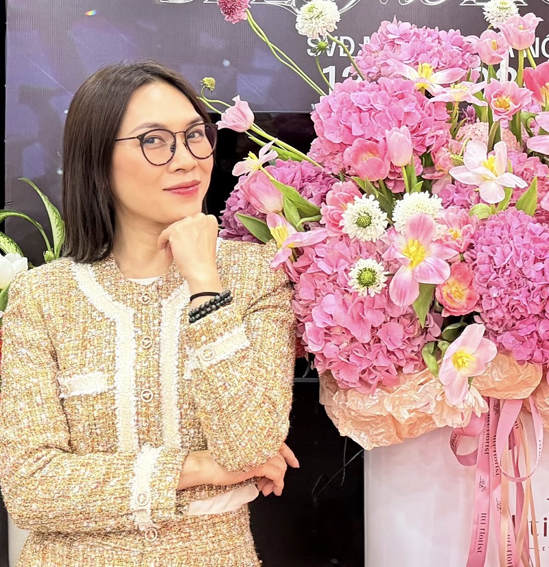 Mắt kính BUTITAN