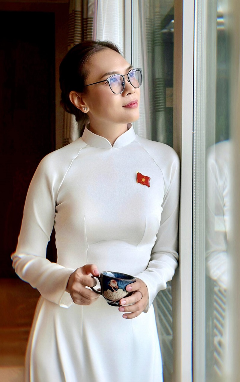 Mắt kính BUTITAN