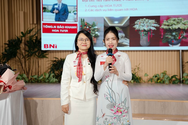 Cận 1 độ