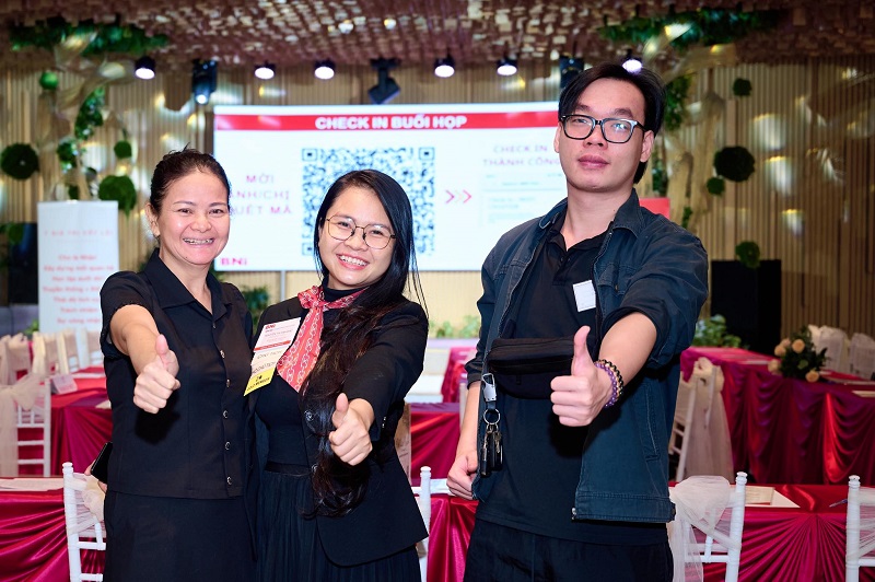 Mắt cận 1 độ nhìn được bao xa