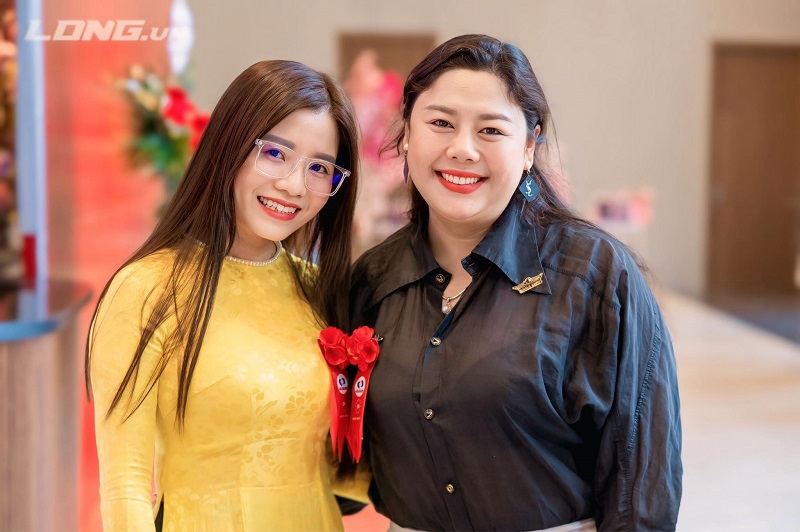 Mắt kính BUTITAN