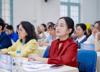 Cận loạn thị là gì