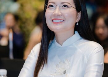 Mắt 8/10