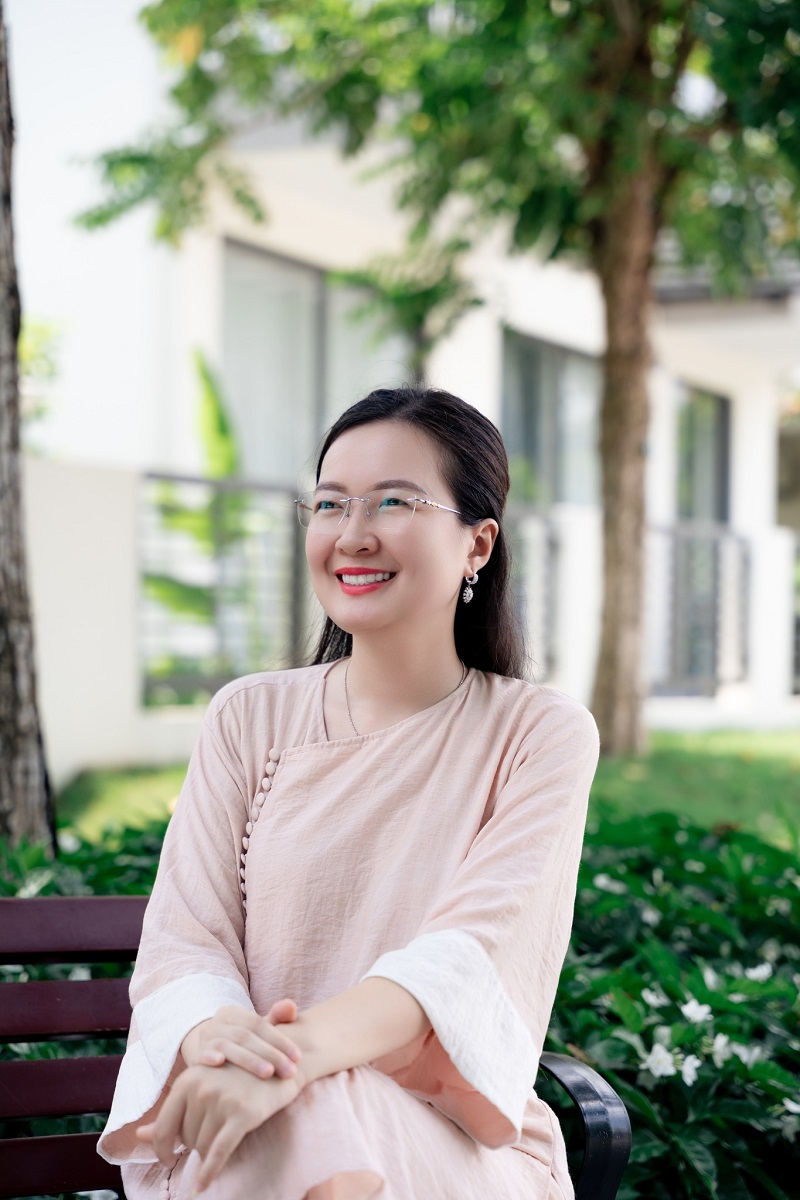 Mắt kính BUTITAN