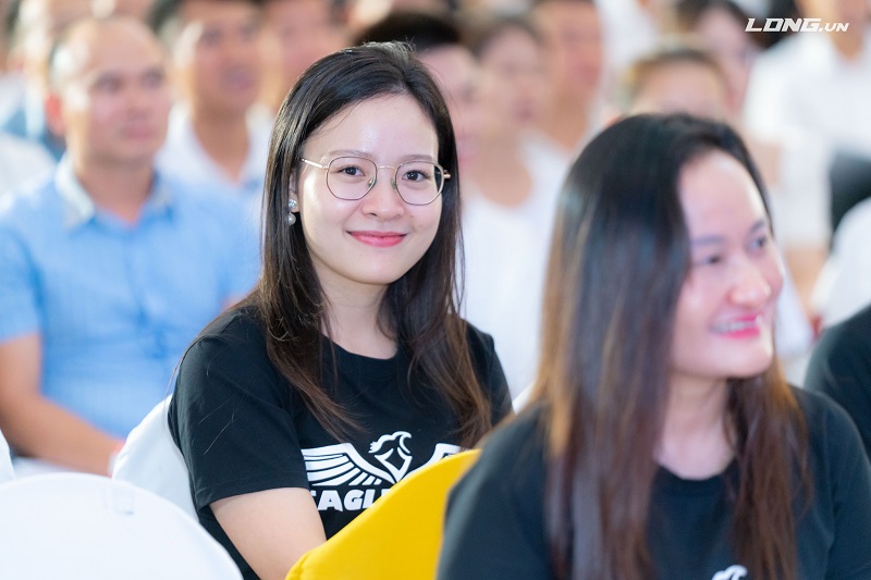 Mắt kính BUTITAN