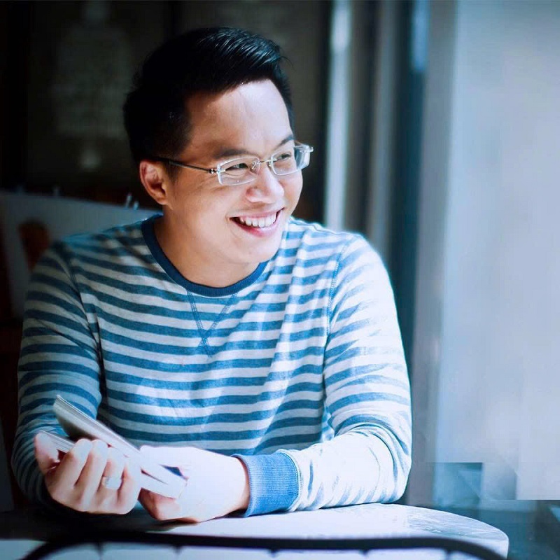 Mắt kính BUTITAN