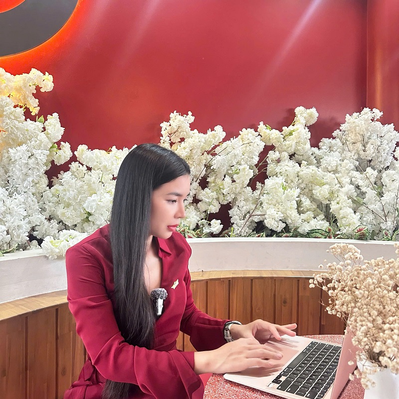 Độ cận nặng nhất