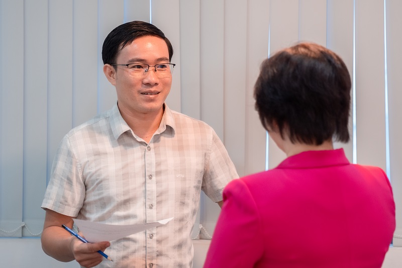 Mắt kính BUTITAN