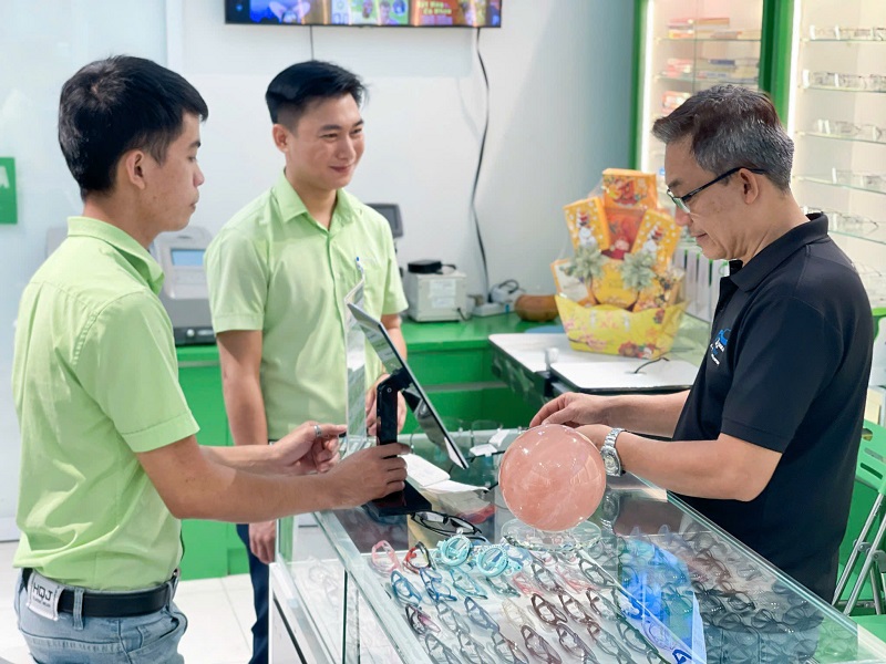 Mổ cườm mắt giá bao nhiêu