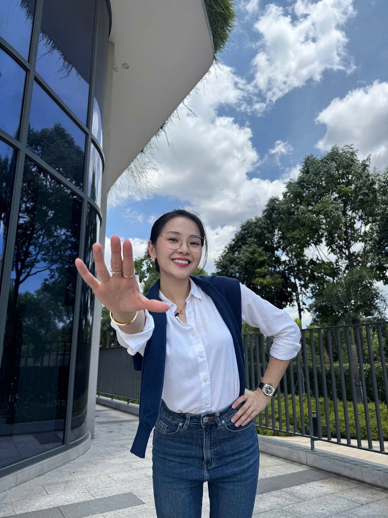 Mắt kính BUTITAN