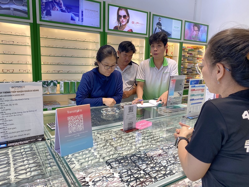 Cận nhẹ có nên mổ mắt không