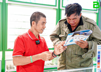 Chăm sóc khách hàng là gì trong ngành kính mắt