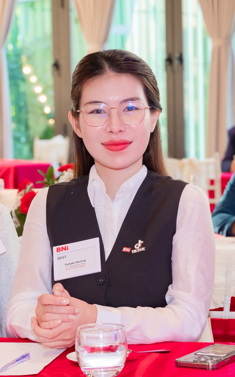 Mắt kính BUTITAN