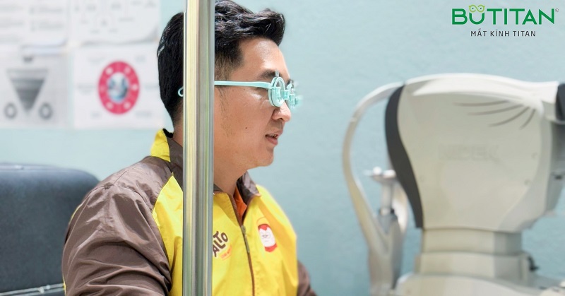 Mắt cận 10 độ có mổ được không