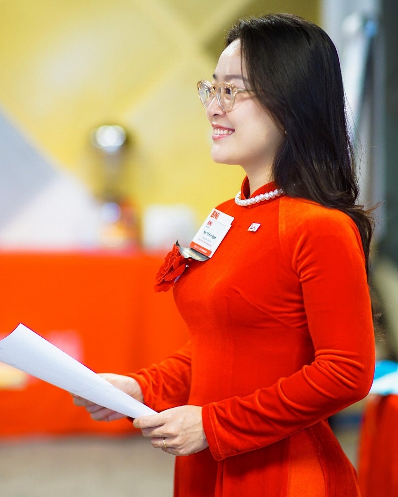 Mắt kính BUTITAN