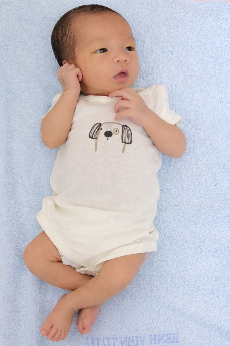 Mắt kính BUTITAN