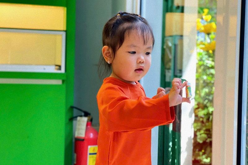 Mắt kính BUTITAN