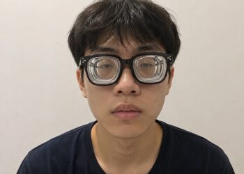 11 độ khi không có kính
