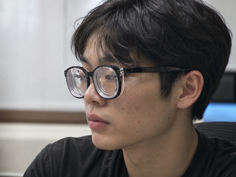 Mắt kính BUTITAN