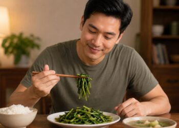 Ăn rau muống có bị mờ mắt không