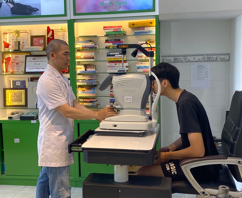 Cách kiểm tra mắt có bị cận không
