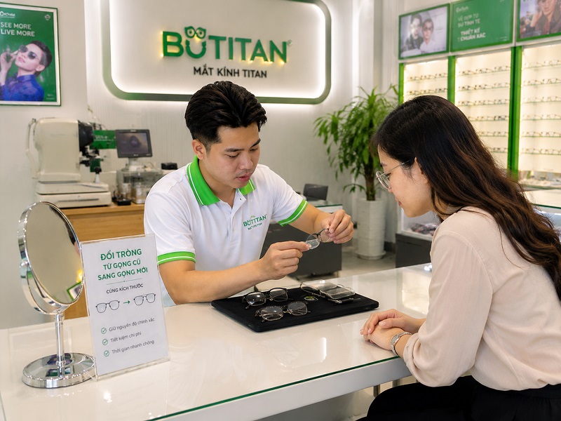 Đổi tròng từ gọng cũ sang gọng mới