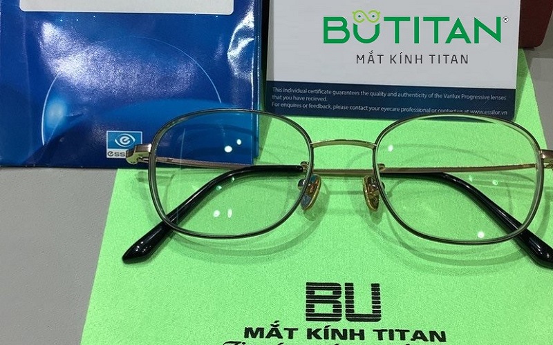 Mắt kính BUTITAN