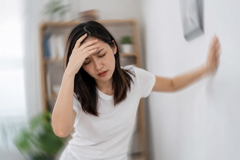 Mắt kính BUTITAN
