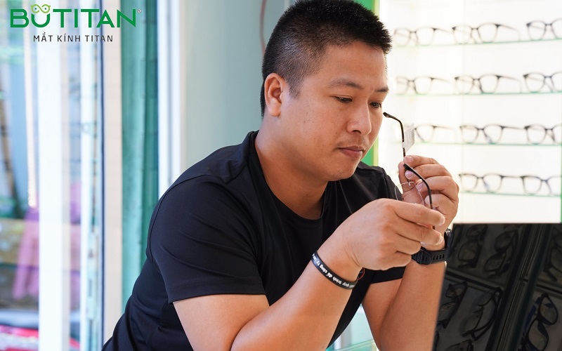 Kính lão có bao nhiêu độ