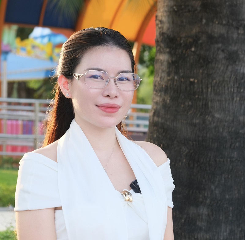 Mắt kính BUTITAN