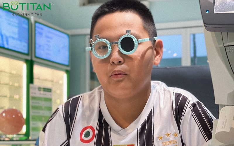 Mắt kính BUTITAN