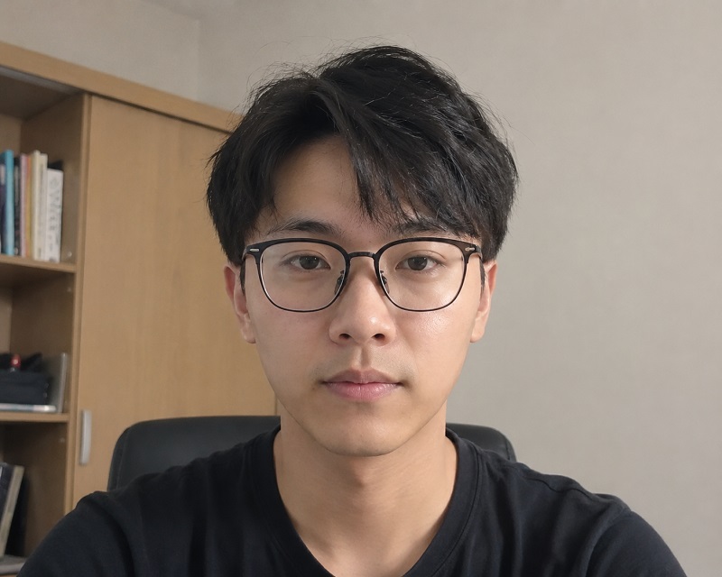 Mắt kính BUTITAN
