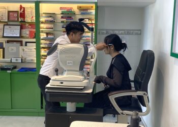 đo khám kính cận
