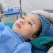 Mổ mắt lác bao lâu thì khỏi